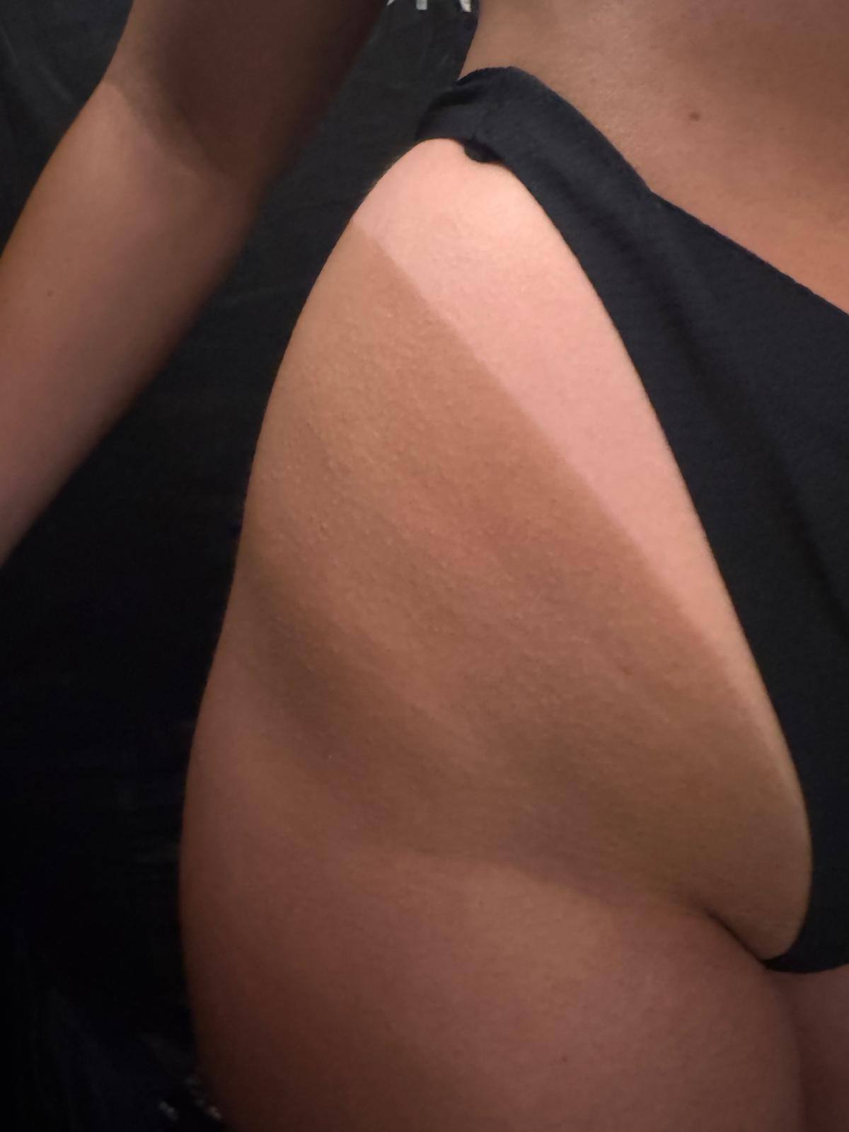 Spray tan room setup